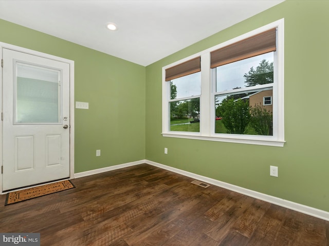 4106 Teklen Dr, Westminster, MD 21157 - spare room with baseboards, dark wood-style flooring, and recessed lighting