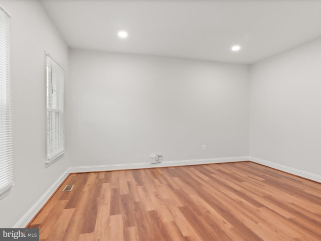 9365 River Crest Rd, Manassas, VA 20110 - spare room with light wood-style floors, baseboards, and recessed lighting