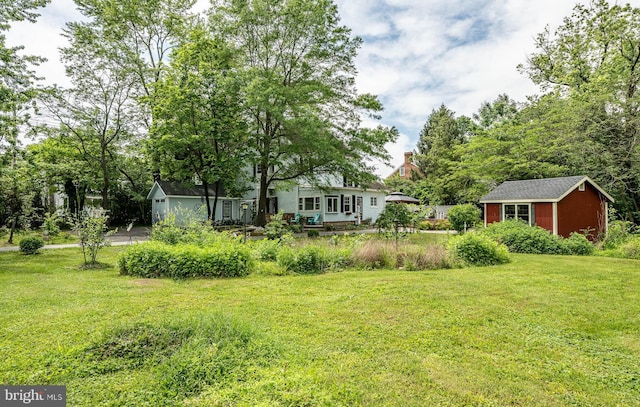 29 E Main St, Newark, DE 19702 - view of grassy yard with an outdoor structure