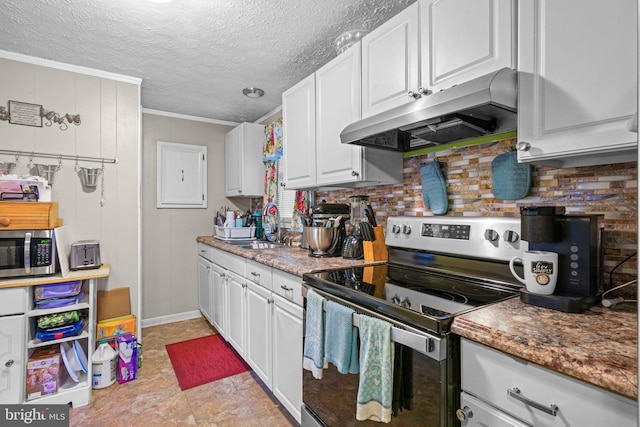 9505 Oakridge Ct, Newburg, MD 20664 - kitchen featuring appliances with stainless steel finishes, under cabinet range hood, decorative backsplash, a sink, and white cabinetry
