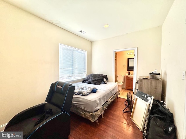 1431 N 17th St, Philadelphia, PA 19121 - bedroom featuring dark wood-style flooring and ensuite bathroom