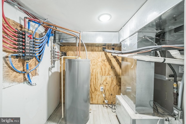 1309 S 32nd St, Philadelphia, PA 19146 - utilities featuring gas water heater