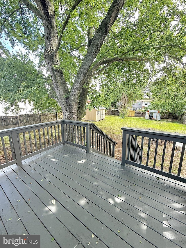 195 Mitscher Rd, Dover, DE 19901 - view of wooden deck