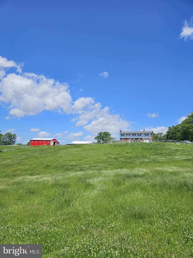 10110 Old Liberty Rd, Frederick, MD 21701 - view of yard with a view of countryside and a detached garage