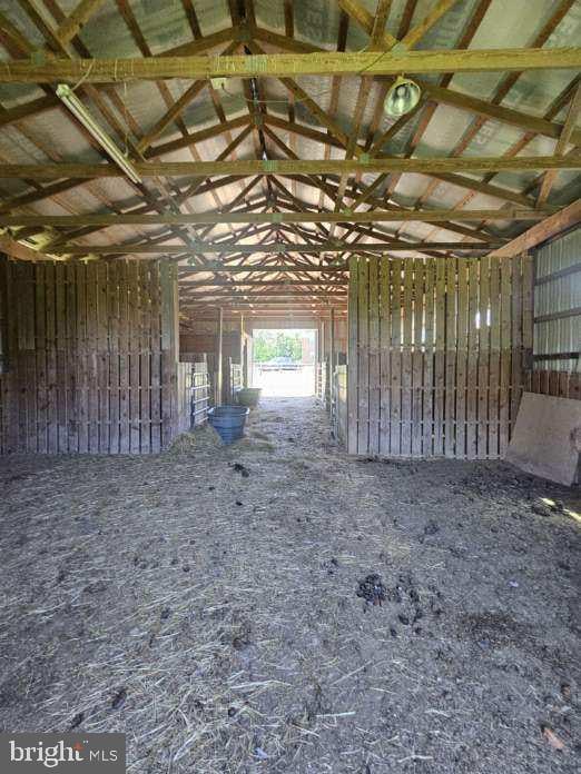 10110 Old Liberty Rd, Frederick, MD 21701 - view of horse barn