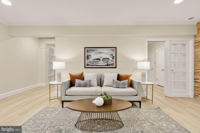 1802 24th St S, Arlington, VA 22202 - living area featuring wood finished floors, crown molding, and recessed lighting