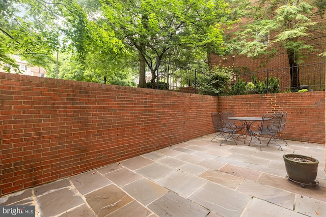 1802 24th St S, Arlington, VA 22202 - view of patio / terrace with outdoor dining space