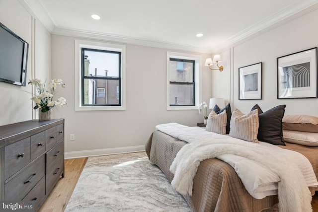826 Tasker St, Philadelphia, PA 19148 - bedroom featuring ornamental molding, baseboards, light wood-style flooring, and recessed lighting