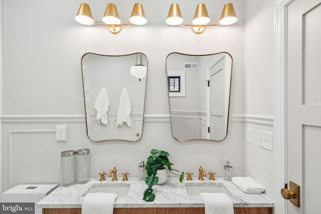 826 Tasker St, Philadelphia, PA 19148 - bathroom with double vanity