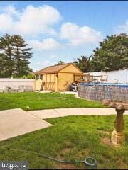 60 Windsor Ln, Willingboro, NJ 08046 - view of yard featuring a patio