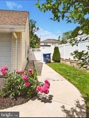 60 Windsor Ln, Willingboro, NJ 08046 - view of side of home