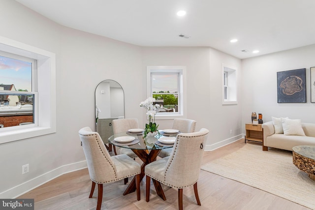 1724 Connecticut Ave NW Unit 8, Washington, DC 20009 - dining area featuring light wood-style flooring, baseboards, and recessed lighting