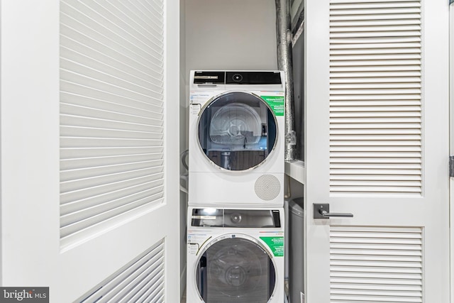 1724 Connecticut Ave NW Unit 8, Washington, DC 20009 - laundry area featuring estacked washer and dryer