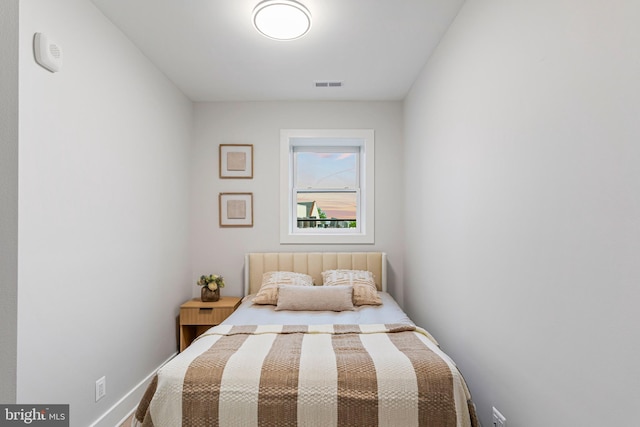 1724 Connecticut Ave NW Unit 8, Washington, DC 20009 - bedroom with baseboards