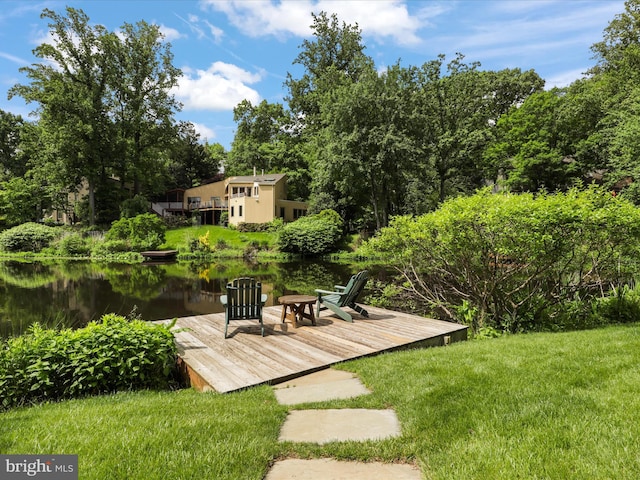 11583 Greenwich Point Rd, Reston, VA 20194 - view of grassy yard featuring a water view
