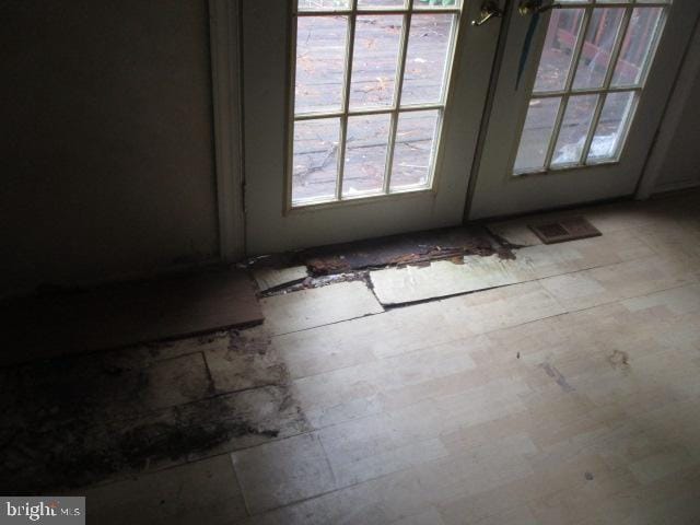 9410 Chippenham Dr, Laurel, MD 20723 - view of entryway