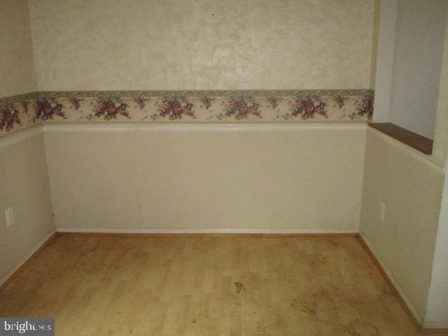 9410 Chippenham Dr, Laurel, MD 20723 - detailed view of wood finished floors