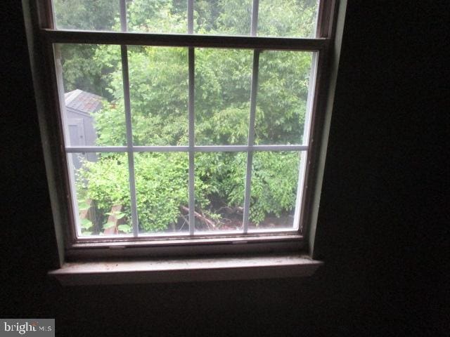 9410 Chippenham Dr, Laurel, MD 20723 - detailed view