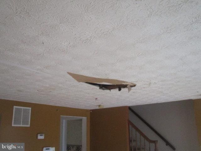 9410 Chippenham Dr, Laurel, MD 20723 - detailed view of a textured ceiling