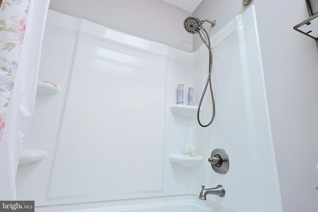 14600 Barton Blvd SW, Cresaptown, MD 21502 - bathroom with shower / tub combo