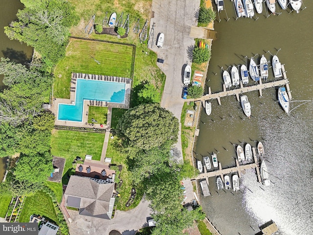 210 Providence Rd, Annapolis, MD 21409 - aerial overview of property's location with a large body of water, a pool area, and a marina