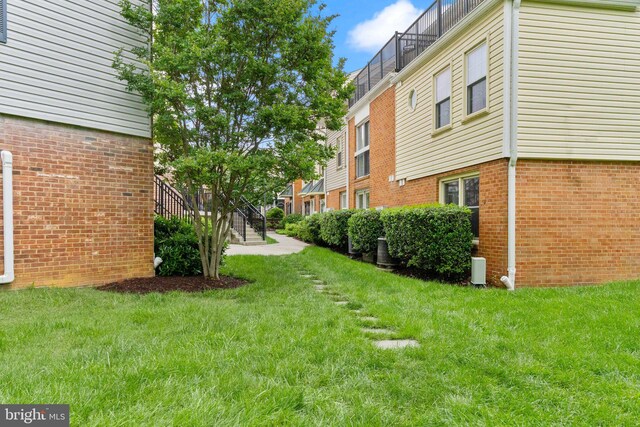 122 N Bedford St Unit A, Arlington, VA 22201 - view of green lawn featuring stairway