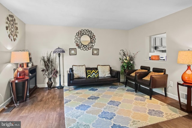 504 Domain Ct, Odenton, MD 21113 - living area featuring wood finished floors and baseboards