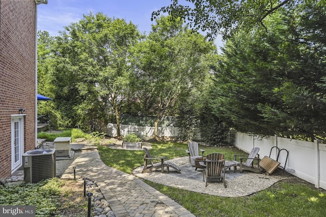 1016 Bellview Rd, Mclean, VA 22102 - fenced backyard featuring a patio and a fire pit