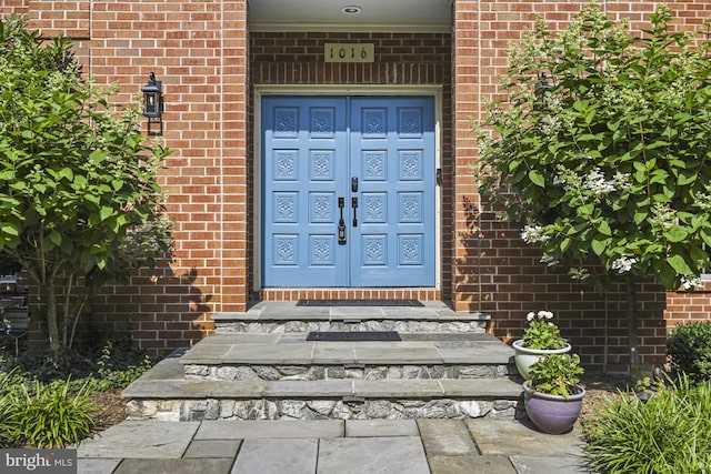 1016 Bellview Rd, Mclean, VA 22102 - doorway to property with brick siding
