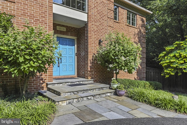 1016 Bellview Rd, Mclean, VA 22102 - entrance to property featuring brick siding