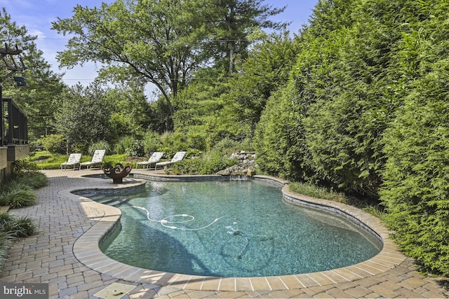 1016 Bellview Rd, Mclean, VA 22102 - outdoor pool featuring a patio