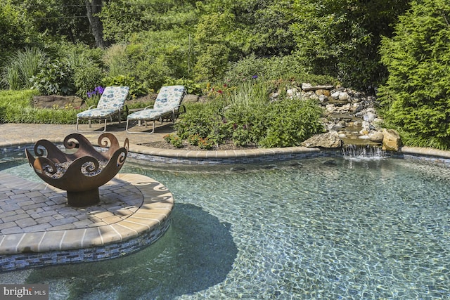 1016 Bellview Rd, Mclean, VA 22102 - outdoor pool featuring a patio