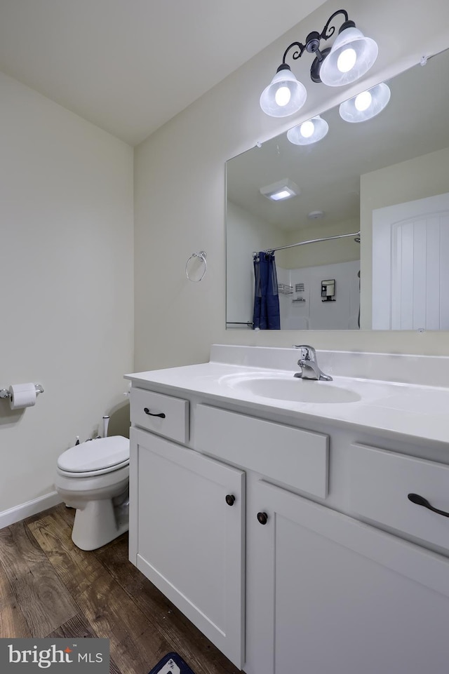 838 Byler Cir, Lebanon, PA 17042 - full bath with toilet, wood finished floors, vanity, and a shower with shower curtain