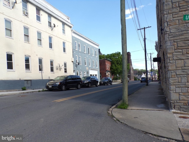 217-219 Union St, Cumberland, MD 21502 - view of asphalt street with sidewalks, curbs, and street lights
