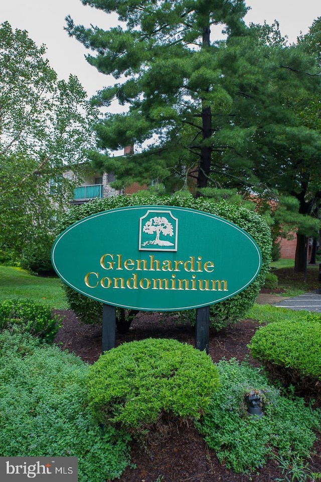 262 Drummers Ln Unit 262, Wayne, PA 19087 - view of community / neighborhood sign