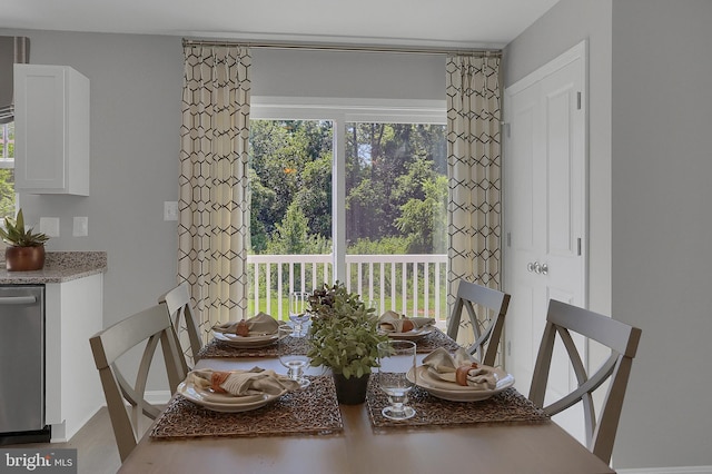 5385 Harrier Way, Waynesboro, PA 17268 - dining area featuring wood finished floors