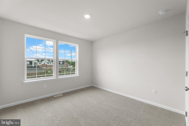 40 Marion Ave, Bordentown, NJ 08505 - carpeted empty room featuring a smoke detector, baseboards, and recessed lighting