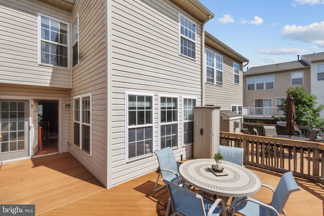 7163 Deep Falls Way Unit 139, Elkridge, MD 21075 - wooden deck featuring outdoor dining area