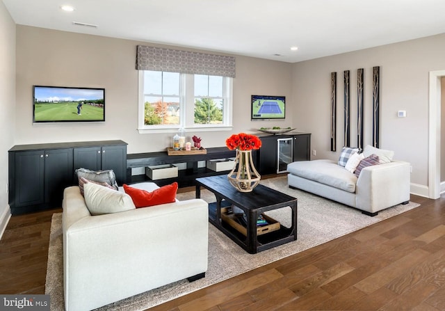 65 Skipping Stone Ln, Dover, DE 19904 - living area featuring wood finished floors, recessed lighting, and baseboards
