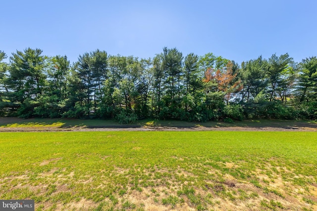 130 Brent Ct, Thorofare, NJ 08086 - view of grassy yard