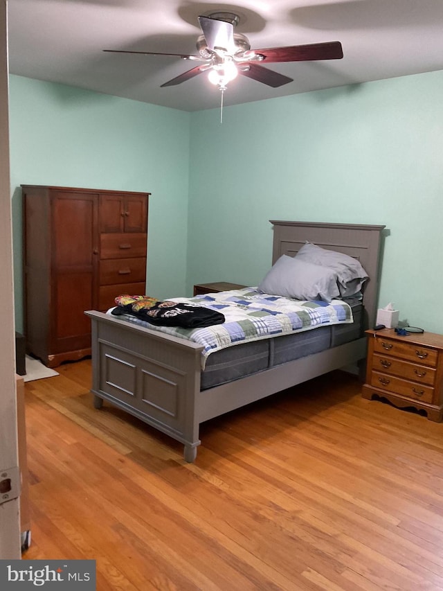 2817 Ontario Ave, Baltimore, MD 21234 - bedroom with light wood-style floors and a ceiling fan