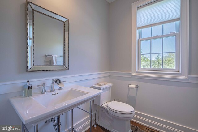 232 Cobblestone Ln, Bethlehem, PA 18020 - half bath with toilet