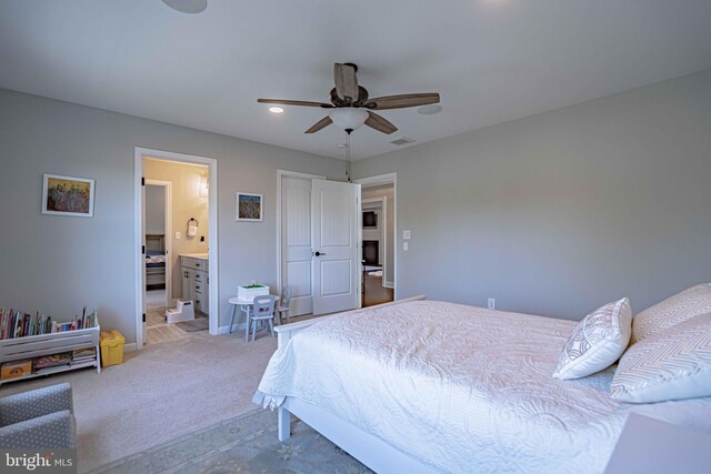 232 Cobblestone Ln, Bethlehem, PA 18020 - bedroom featuring carpet, connected bathroom, recessed lighting, a ceiling fan, and baseboards