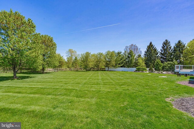 232 Cobblestone Ln, Bethlehem, PA 18020 - view of yard