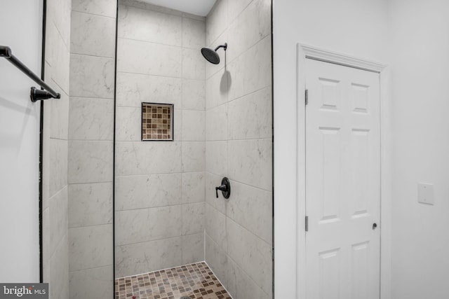 19 Valley St, Lewistown, PA 17044 - full bath with a shower stall