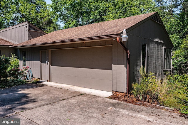 109 Kingfisher Cir, Weems, VA 22576 - view of garage