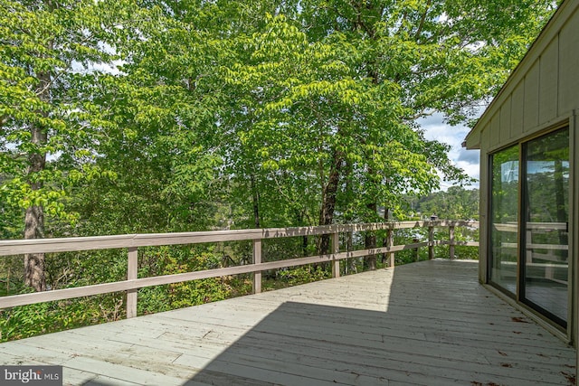 109 Kingfisher Cir, Weems, VA 22576 - view of wooden deck