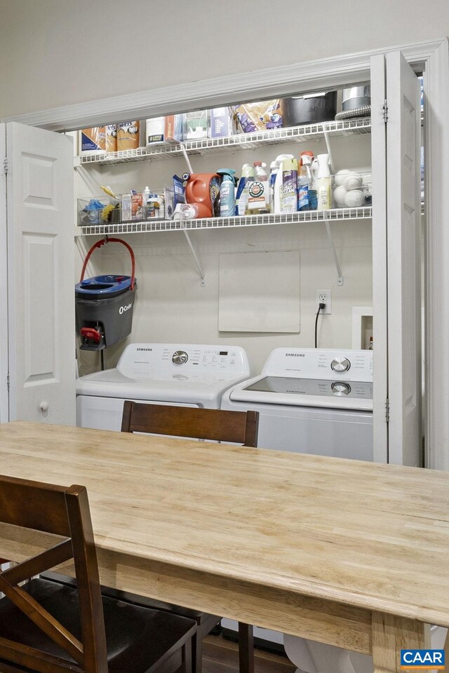 1731 Webland Park, Charlottesville, VA 22901 - laundry room with washer and dryer