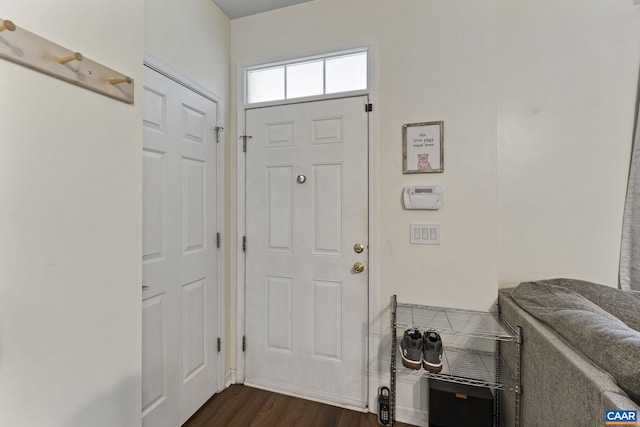 1731 Webland Park, Charlottesville, VA 22901 - foyer entrance with dark wood-style floors