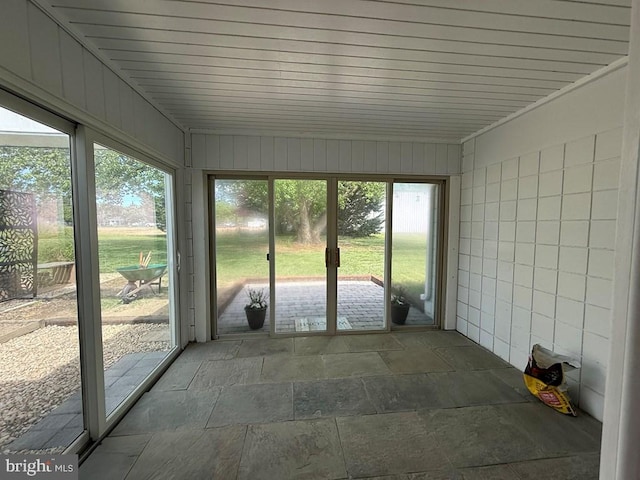 195 S Dr Unit E6, Kilmarnock, VA 22482 - unfurnished sunroom with healthy amount of natural light